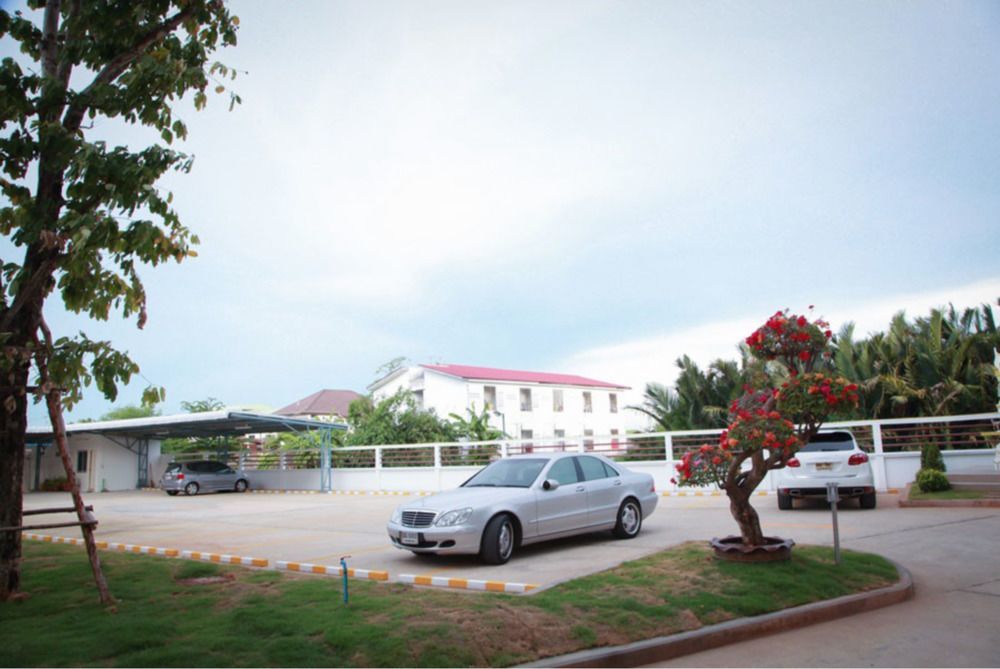 Taweesuk Residence Samut Sakhon Exterior foto